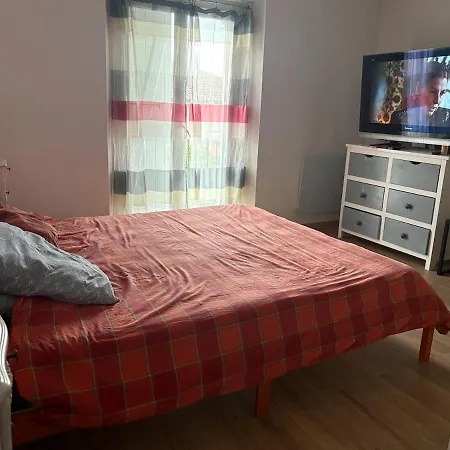 Spacious 2 Bedroom Chens-sur-Leman
